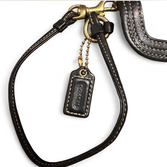 Y2K Coach Tan and Brown Signature Wristlet - Picture 5 of 10